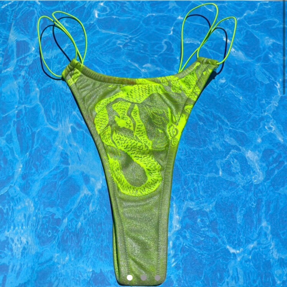 Authentic late 1980’s-early 1990’s vintage bikini